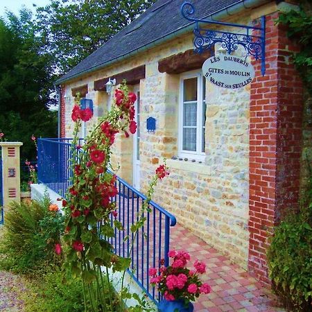 Gite Le Moulin Saint-Vaast-sur-Seulles Εξωτερικό φωτογραφία